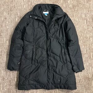 Columbia women’s long puffer coat size Medium, black